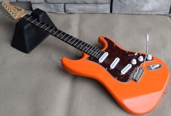 ST Shape Electric Guitar into 17 Colors